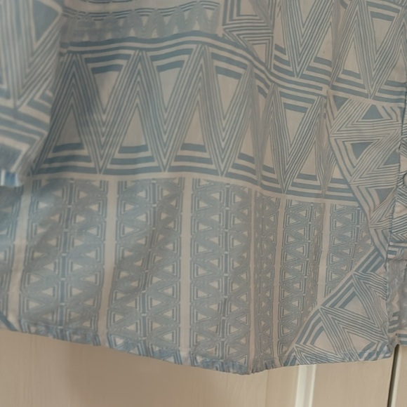 Chico’s Size 3 3/4 Sleeve Lightweight‎ Button Down Blouse Blue White Chicos XL - Picture 4 of 10